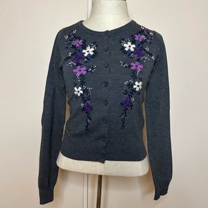 Women’s embroidered Grey cardigan size s